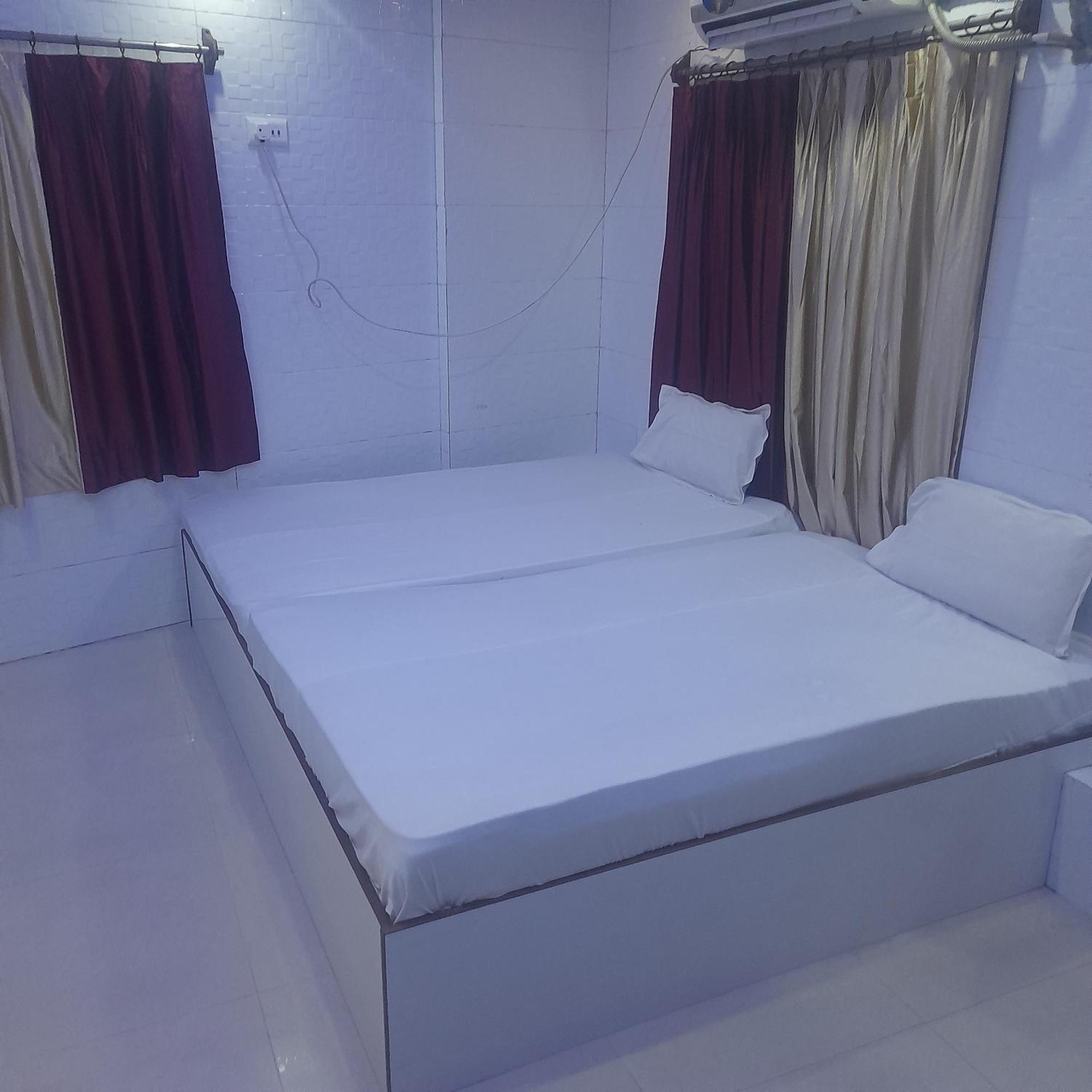 Lodge Babul Καλκούτα Δωμάτιο φωτογραφία